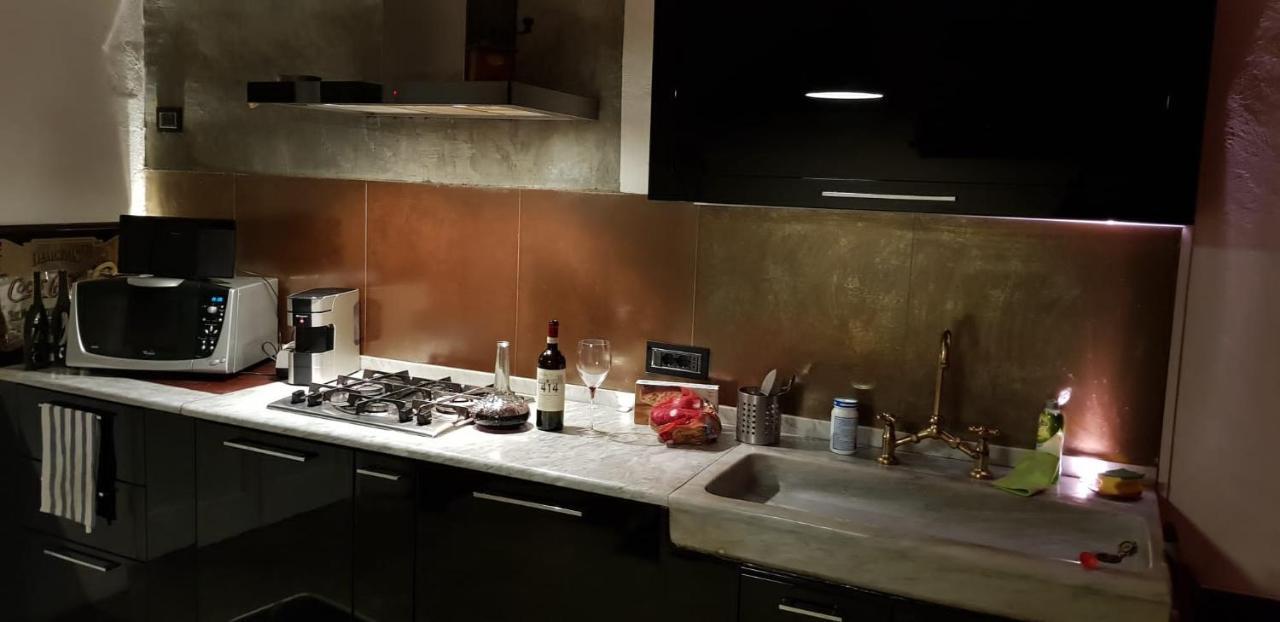 La Casa Con Piscina Riscaldata Interna Anna Luxury Garden Apartman Pisa Kültér fotó