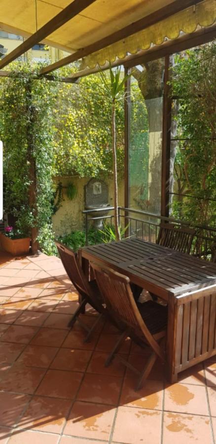 La Casa Con Piscina Riscaldata Interna Anna Luxury Garden Apartman Pisa Kültér fotó